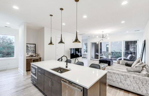 1 Mi to Downtown Nashville Townhome with Balcony! - Foto 1