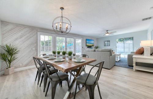 Enchanting Juno Beach Home! Sleeps 8! - Photo 6