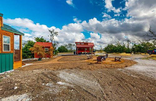 Modern Tiny House in Hill Country with Covered Patio - Foto 16