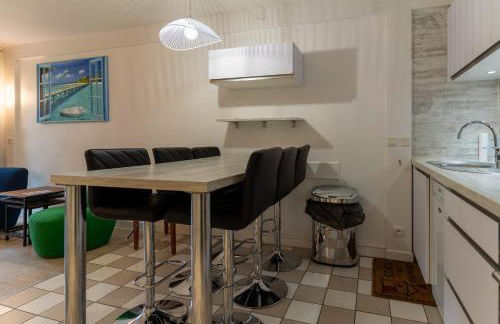 Appt rez de jardin 6 personnes avec piscine tennis et parking gratuit 21 - Foto 8