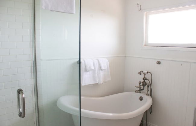 Bluff by Avantstay Gorgeous Malibu Getaway w/ Hot Tub & Spectacular Ocean Views - Photo 12