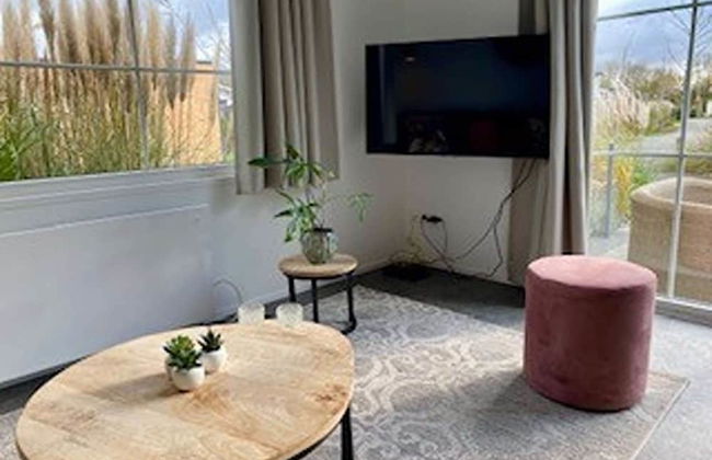 Cottage in Zeeland With Pet-friendly Stay - Photo 5