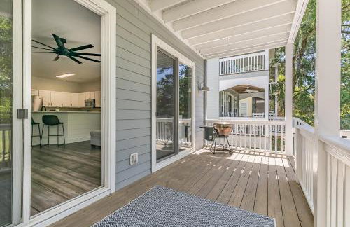 New Listing! Walking distance to Marina. - Foto 19
