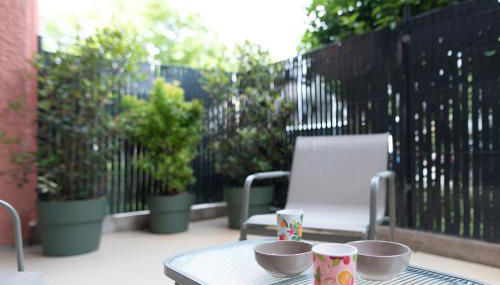 T2 - 1à 4p - Blagnac Aéroport & AIRBUS - Parking privé - Climatisation - Foto 3, Garden view