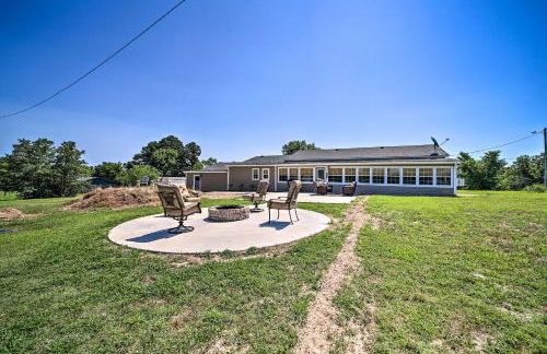 Stunning Oklahoma Home about 3 Mi to Spiro Mounds - Photo 2