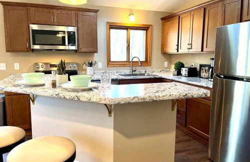 Valley View Home with Game Room, & Exclusive Beach & Pool Access - Foto 12