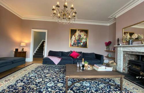 6BR Luxury Beach House Hot Tub & Sea Views - Foto 1