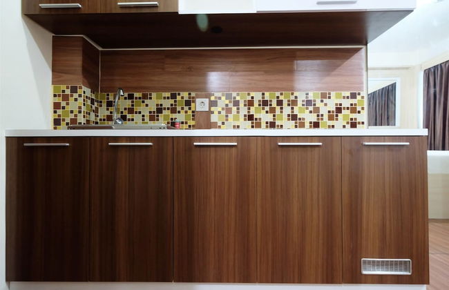 Strategic and Simple Studio Tifolia Apartment near Kelapa Gading - Photo 7