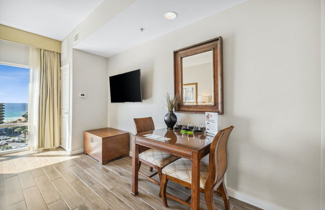 Luau Resort by Panhandle Getaways - Foto 13