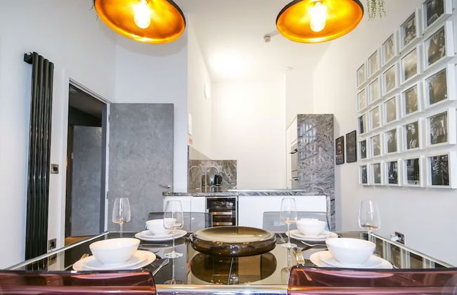 1-bed Loft Apartment - Free Parking, Central - Foto 17