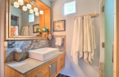 Mtn-View Home with Fenced Backyard in Rimrock! - Foto 22