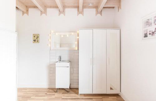 Babiogórska Perełka w skandynawskim stylu z sauną i kominkiem - Foto 20