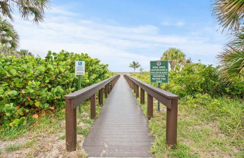 Steps 2 Beach PoolSPA Game Room Pool Table - Foto 67