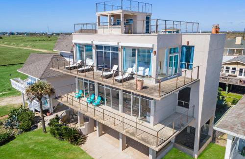 Oceanfront Experience - Photo 2