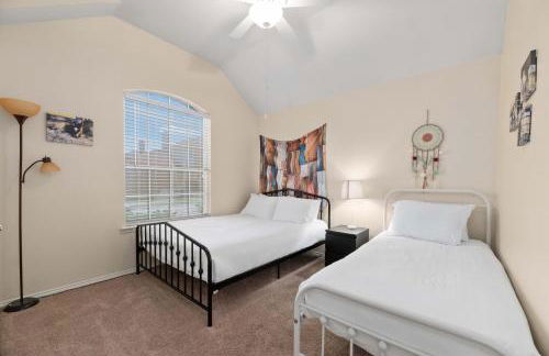 Relaxing 3BR 2BA Oasis - Hot Tub & 5 Beds! - Foto 18