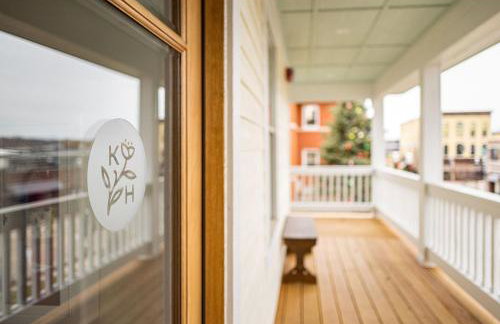 Kildahl House - Boutique Farmhouse Suite #3 - Photo 17