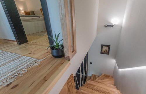 Czarny domek w górach - Foto 11