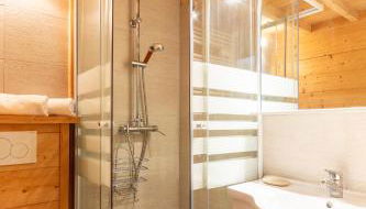 Spacieux Rhodo, 5pers, wifi, local à ski - Foto 4