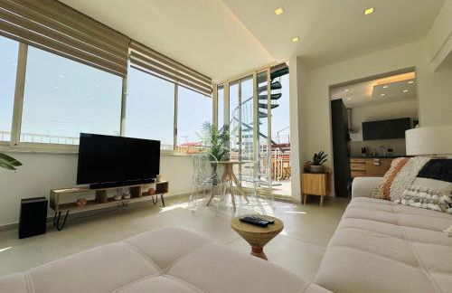 Amazing modern penthouse with stunning view - Foto 13