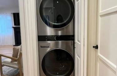 Beautiful 3 Bed Home with a Large Back Yard Outdoor Space - Foto 24