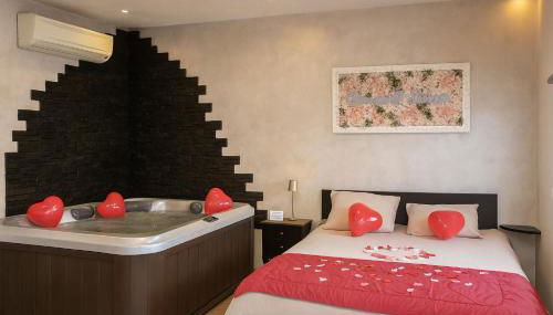 Douceur d’une nuit (studio avec jaccuzi privatif) - Foto 1