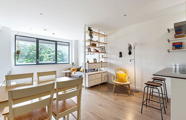 Well-connected, Cosy and Bright Modern Flat - Foto 15