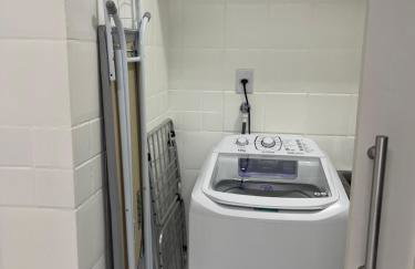 SALVADOR 3 QUARTOS ONDINA FRENTE A PRAIA - Foto 44