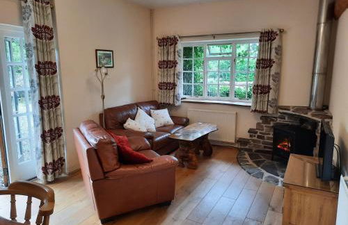 Rural Farm Stay with 6 cottages, 4 miles to Barnstaple, Pet friendly, Daily animal experiences, Outdoor heated pool, Games barn, Free fast WiFi, Free parking - Foto 20