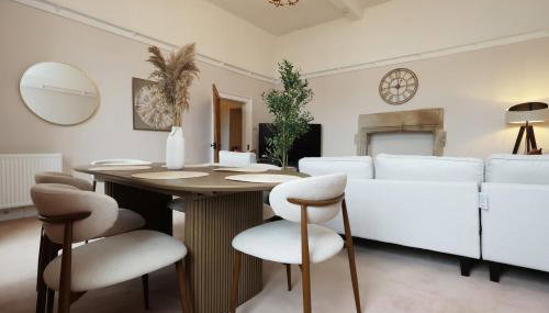 Spacious 3BR Flat in Cowbridge Centre - Foto 3