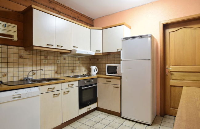 Family Villa With Garden - Photo 11