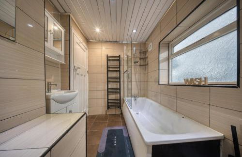 3 Bedrooms Sleeps 7 Free Parking - Foto 40
