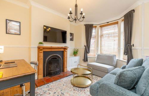 Newcombe - Sleeps Up to 8 - Close to Northampton Town Centre & Train Station - Fast Wifi, Free Parking, SmartTV with Netflix by Centro Stays - Foto 19