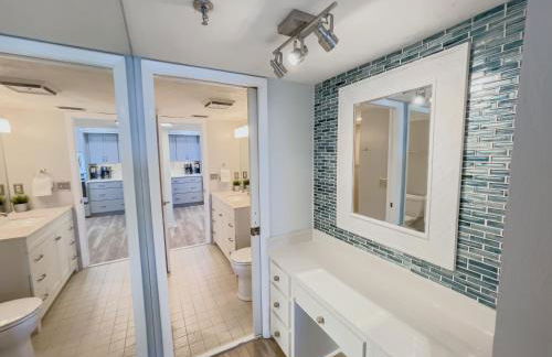 Luxury, Direct Oceanfront Unit and Balcony, Northeast Corner, Heated Pool, Garage Parking - Photo 34