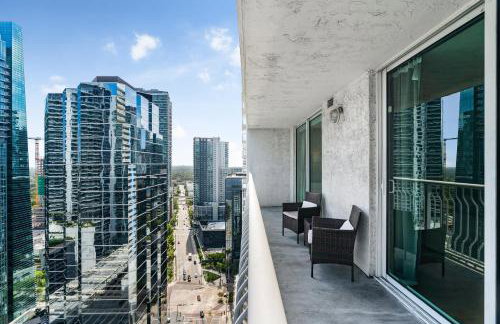 Fantastic 2BR Condo on 31st Floor Free Parking - Photo 60