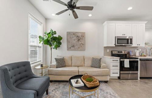 Beignet House Cajun Luxury Full Kitchen Fast WiFi - Foto 8