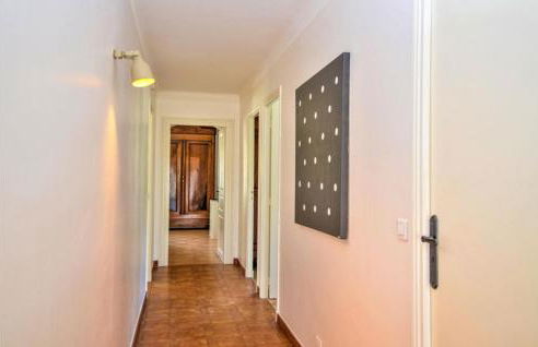 4 Bedroom Lovely Home In Bellegarde - Foto 25