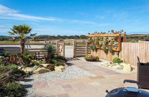 The Woodland Collection, 10 mins from beaches - Photo 6