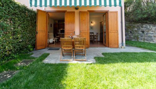 Casa con parcheggio, piscina giardino, barbecue - Foto 4