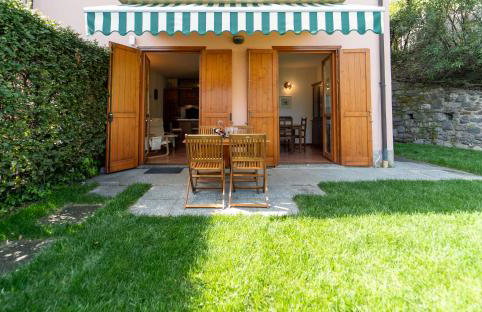 Casa con parcheggio, piscina giardino, barbecue - Foto 4