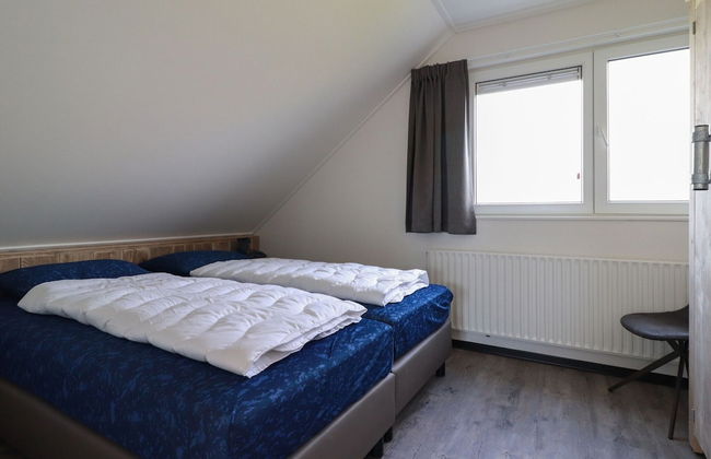 Holiday Home at a Holiday Park in Friesland - Foto 3