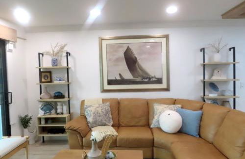 Serene Space! Waterfront Home! - Foto 6