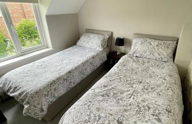 Charming just renovated 2 bed cottage in the centre of village - Foto 19