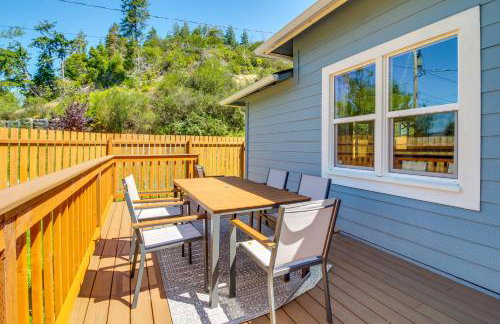 Less Than 1 Mi to Coquille River Cottage with Private Yard! - Photo 21