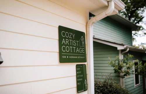 Cozy Cottage - Walk to Campus, Stadium, Downtown - Foto 44