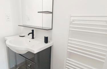 Apt 8, 2ème étage, charmant studio climatisé, tout confort avec terrasse ensoleillée plein sud - Foto 6