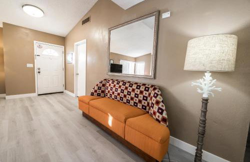 Private Oasis with Pool - Foto 26