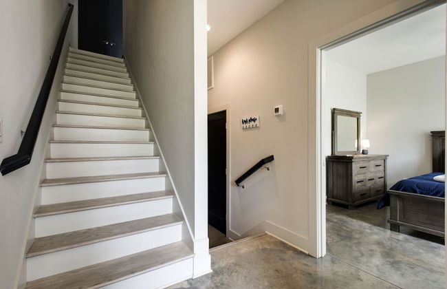 Harmony Highrise - Photo 8