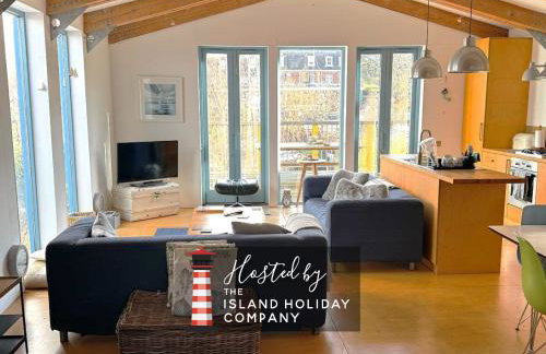 The Deck House - Seafront Upside-Down House with Solent Views, Gurnard - Foto 32