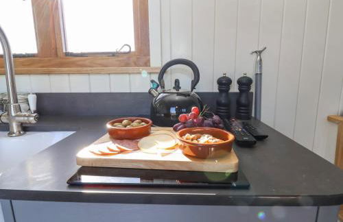 Cariad Bach - Photo 8