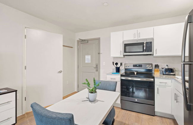 WaterWalk Extended Stay by Wyndham Kansas City - Overland Pk - Photo 46